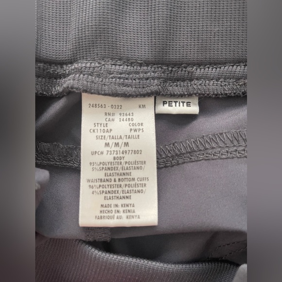 Grey Cherokee Infinity Scrub lot - Picture 2 of 4